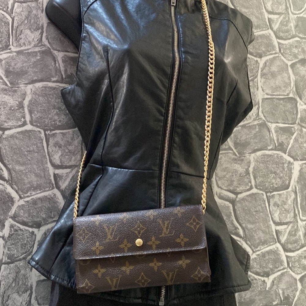 Louis Vuitton Monogram Porte-Tresor Wallet on Chain Pre-Owned 100% Authentic - Picture 3 of 15